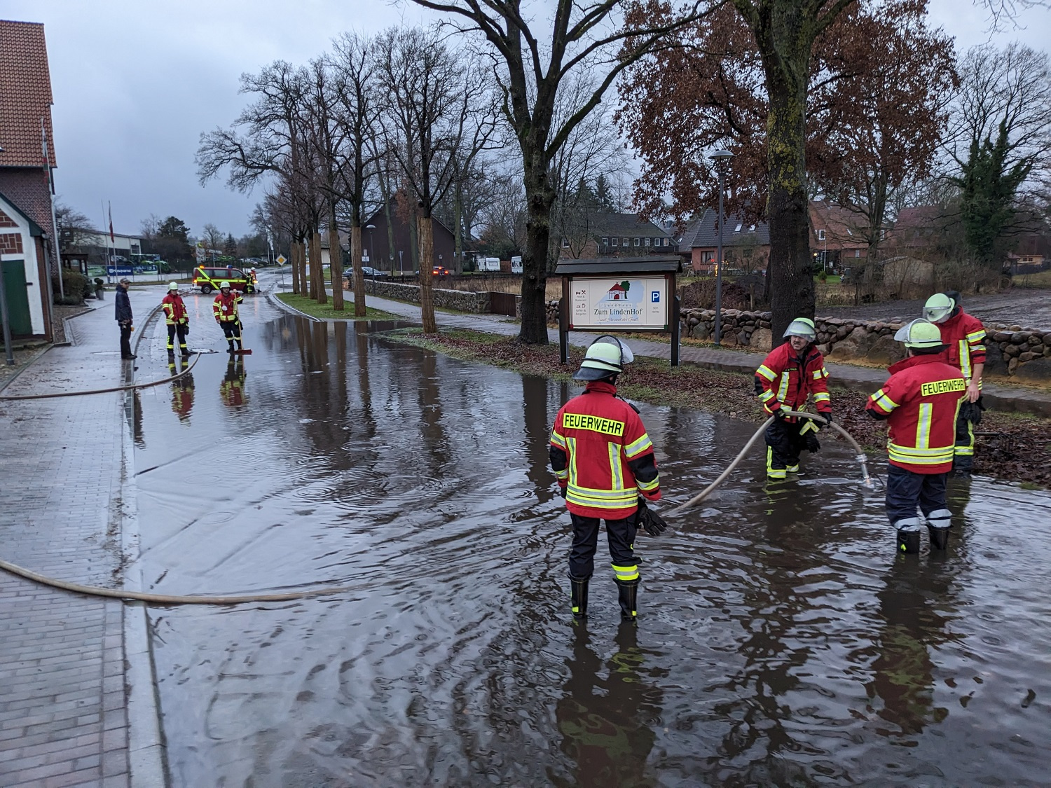 2023-01-04-TH1-Wasser-auf-Strasse-Marxen-3